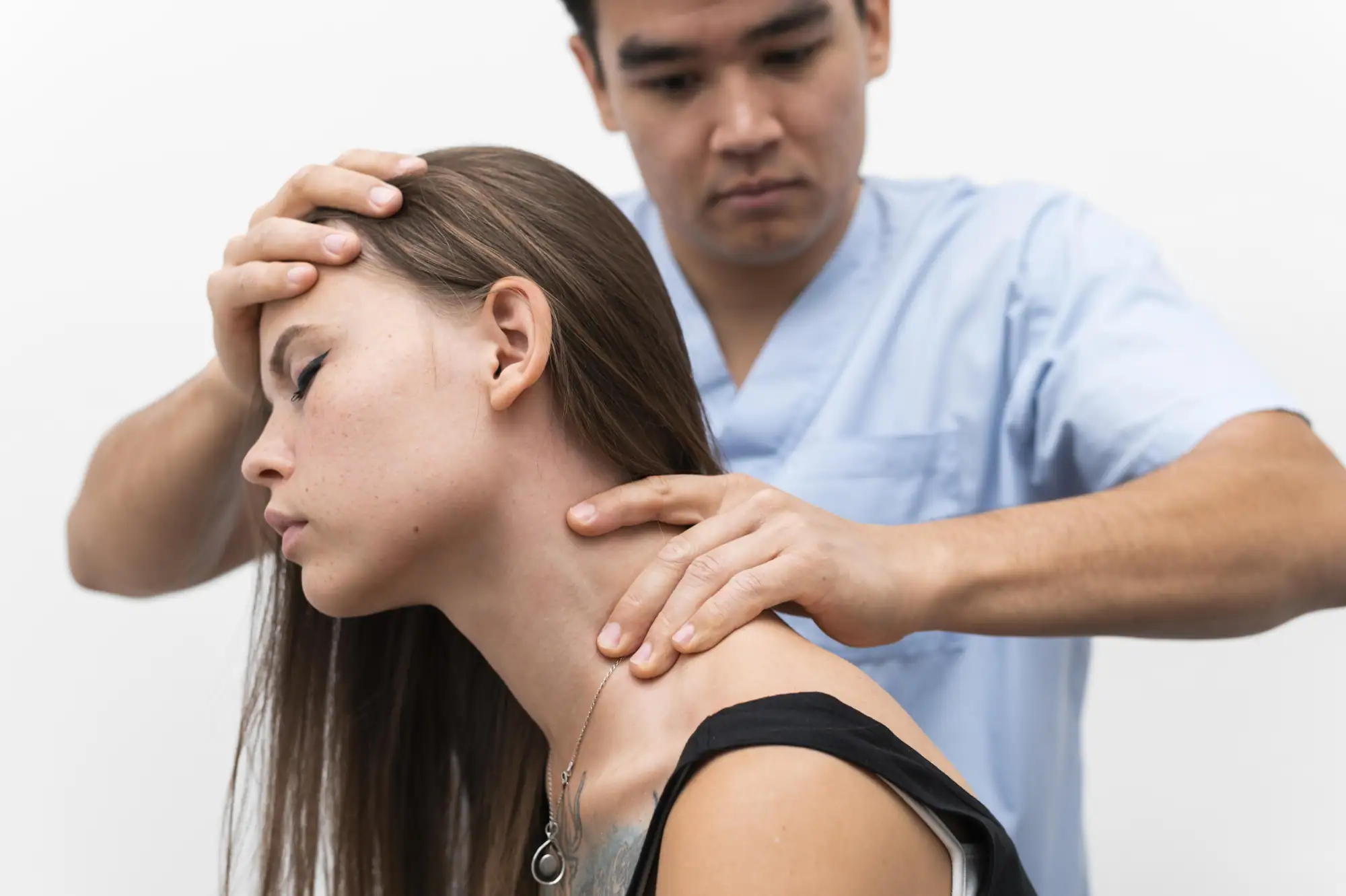 Masaje en cuello de Fisioterapia Nicasio